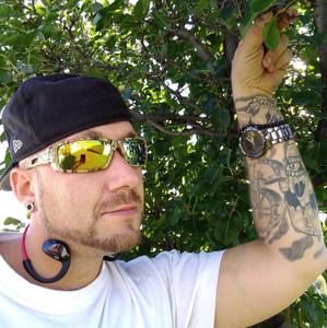 Meet your Posher, Wayne